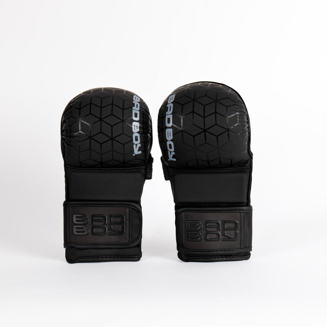 Manusi MMA Bad Boy Stealth Geo | knock-out.ro