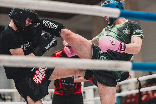 Venum și Everlast: ce alegi pentru antrenament?