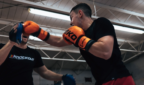 Cum să întreții și să cureți echipamentul de box