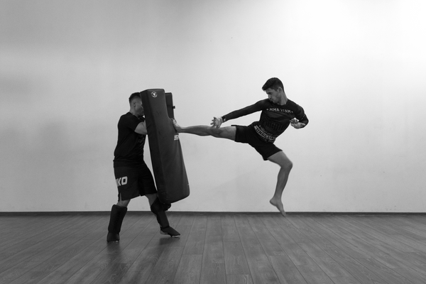 Krav Maga: Arta autoapararii in Lumea Moderna
