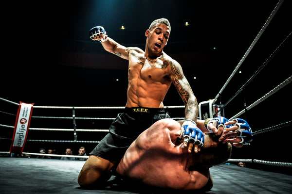 Mituri si adevaruri despre MMA