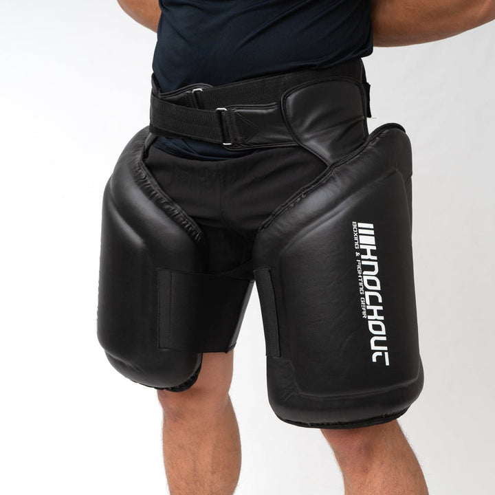 Burtiera cu protectii coapse Knockout | knock-out.ro